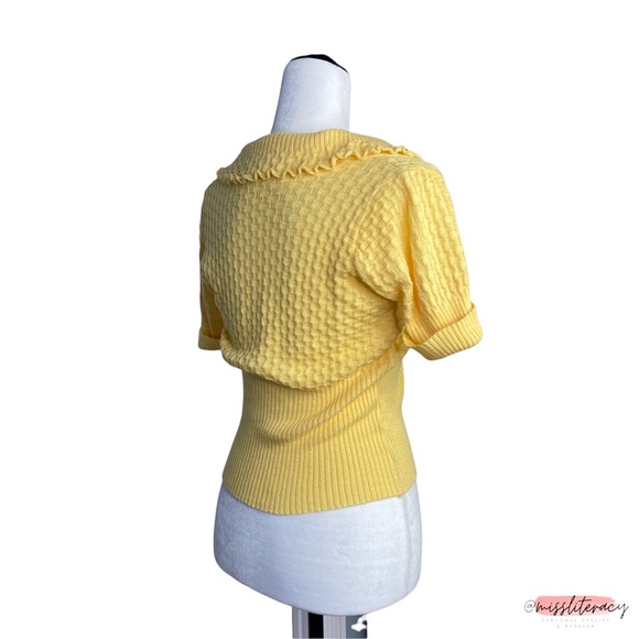 Vintage Handcrafted Grandma Pullover Ruffle Waffle Knit Sweater [Size XS/S] - Picture 5 of 7